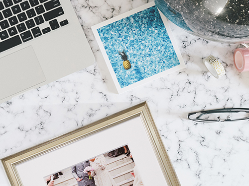 Print-Frame-500 framed print on table